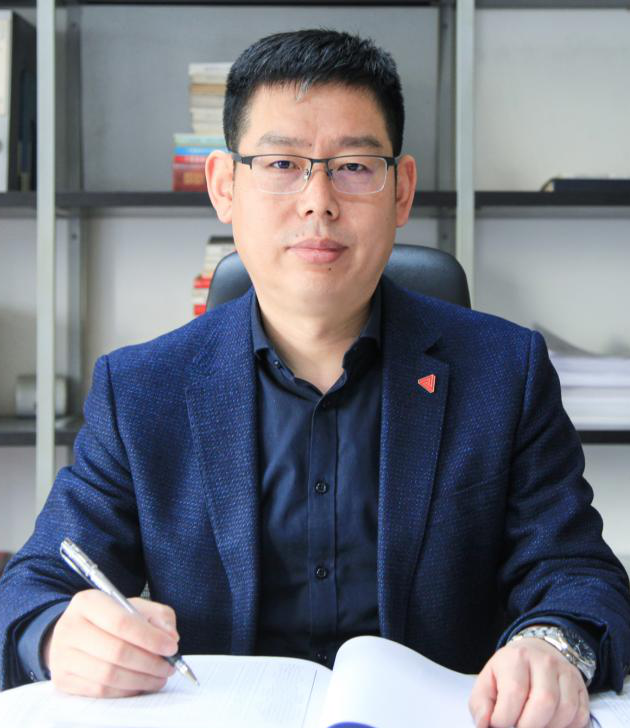 匠心筑璞玉 潛心向未來——記優秀青年設計師李玉軍